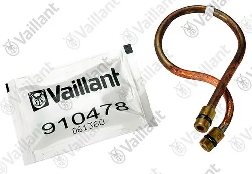 Vaillant Steuerleitung, bestehend aus einem Kupferrohr mit zwei Anschlussstellen und einem transparenten Beutel mit Artikelnummer.